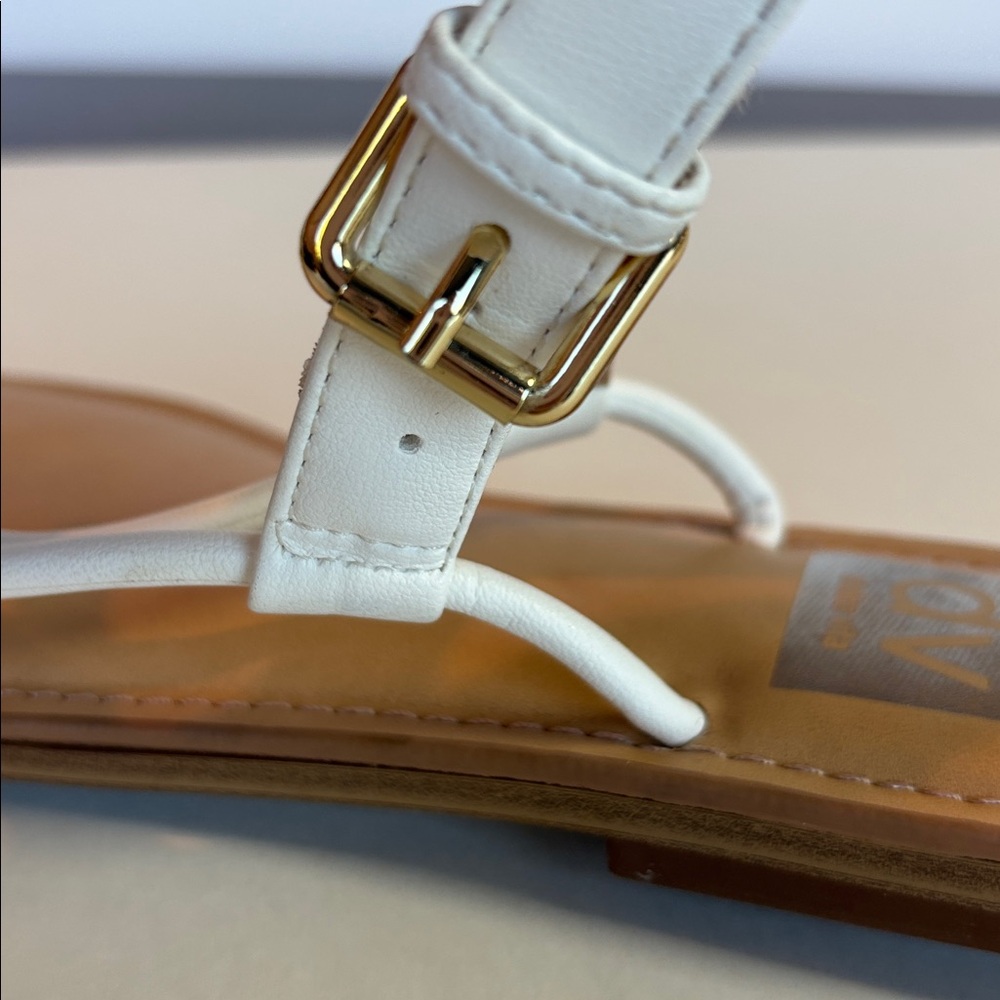 DV Dolce Vita White Flat Sandals Womens Jache Size 7 - Picture 6 of 9